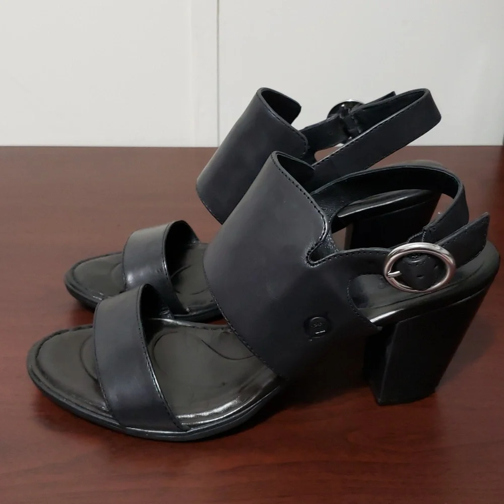 BORN Cindie Double-Strap Veg-Tanned‎ Leather Sandals